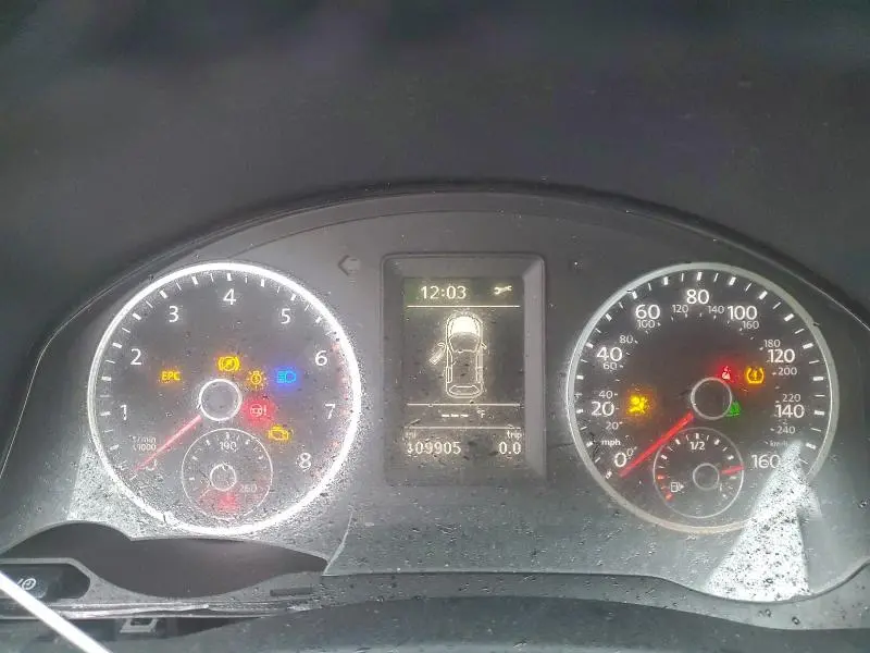 2017 VOLKSWAGEN TIGUAN S  