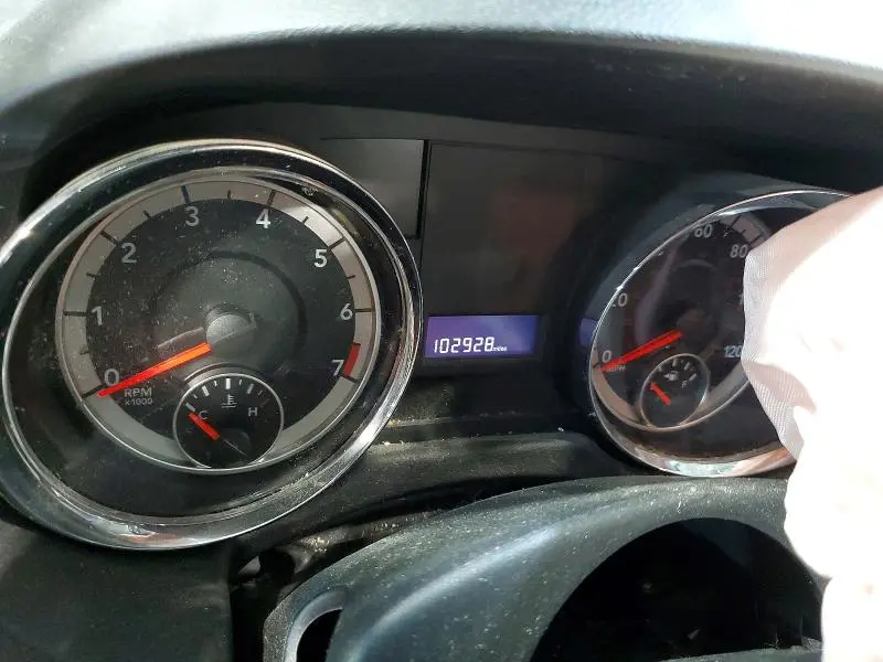 2015 DODGE GRAND CARAVAN SE  