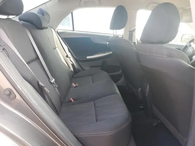 2013 TOYOTA COROLLA BASE  