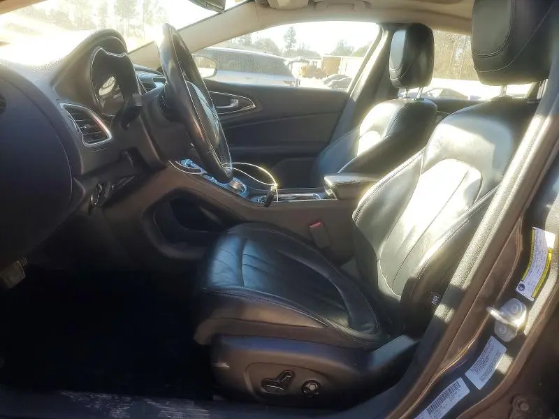 2017 CHRYSLER 200 LIMITED  