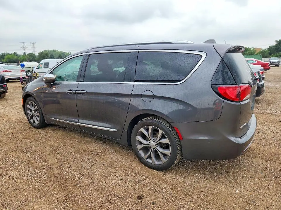 2018 CHRYSLER PACIFICA LIMITED  