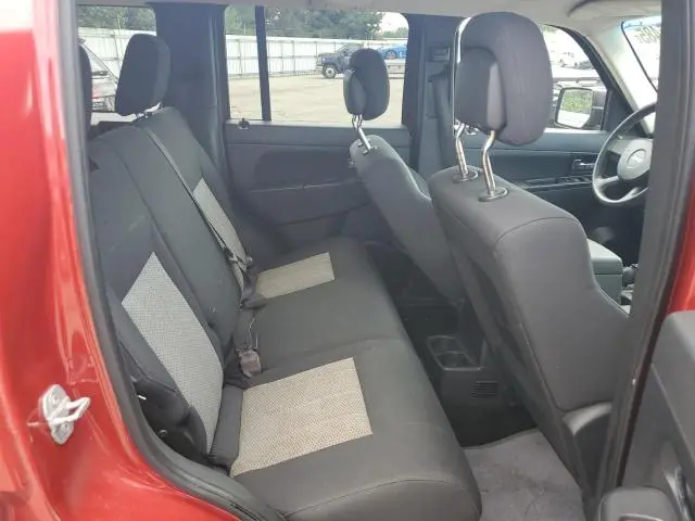 2010 JEEP LIBERTY SPORT  