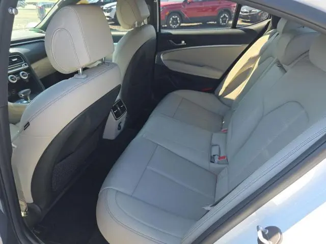 2023 GENESIS G70 BASE  