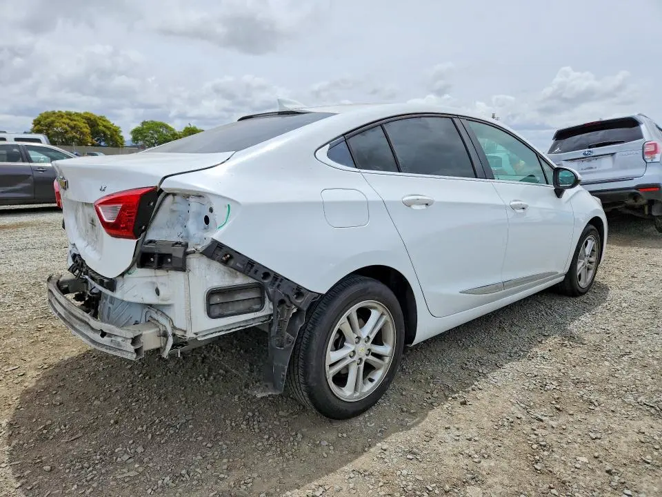 2018 CHEVROLET CRUZE LT  