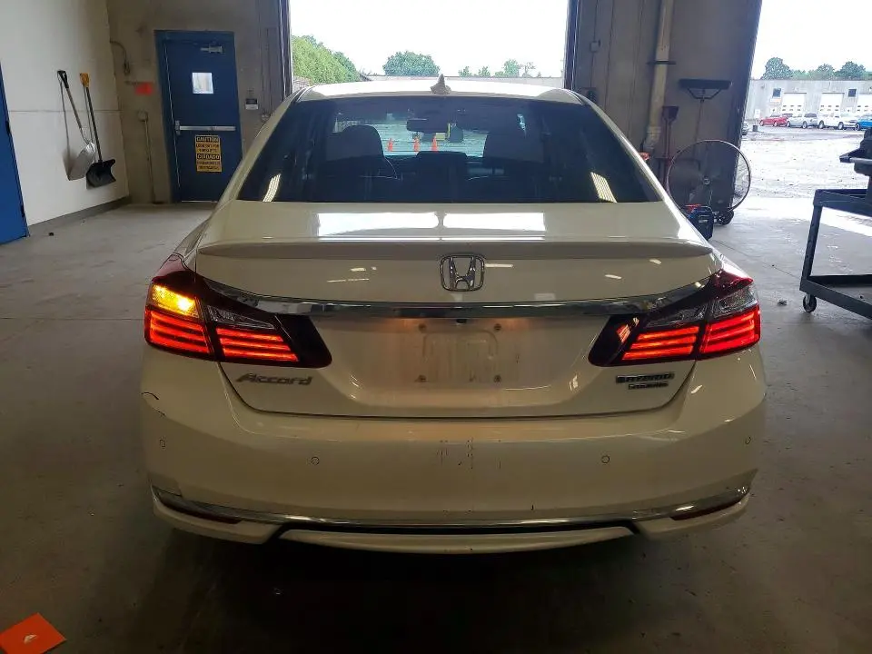 2017 HONDA ACCORD TOURING HYBRID  