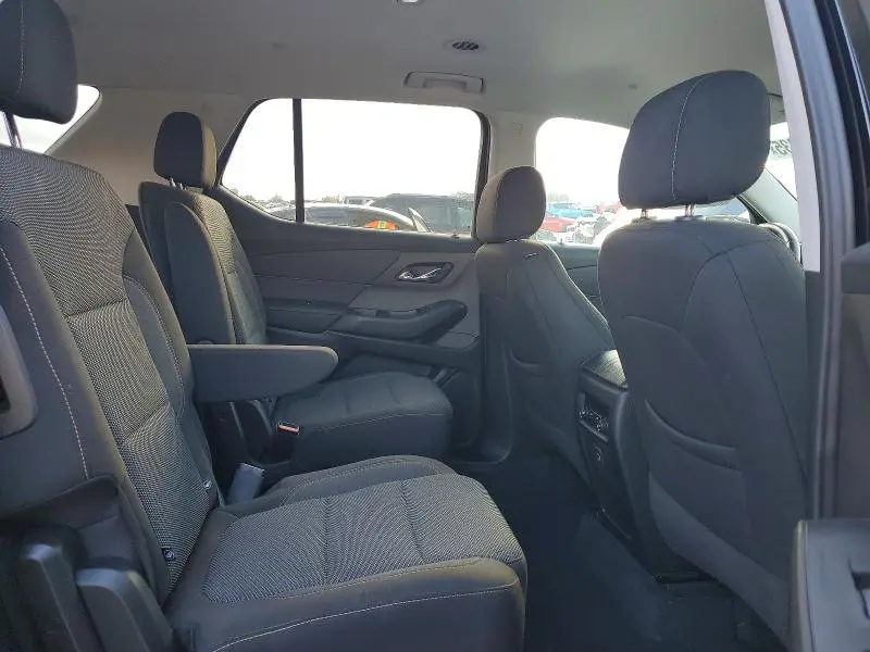 2021 CHEVROLET TRAVERSE LT  