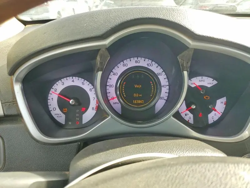 2011 CADILLAC SRX   