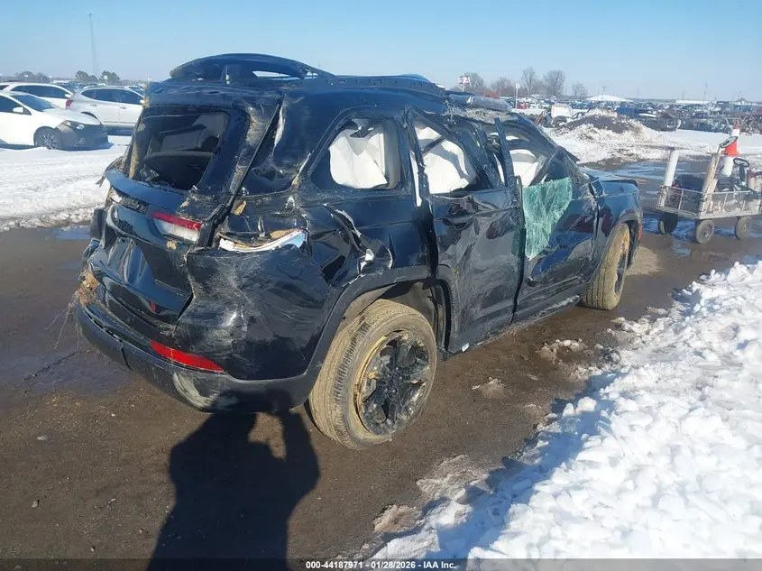 2024 JEEP GRAND CHEROKEE ALTITUDE X 4X4