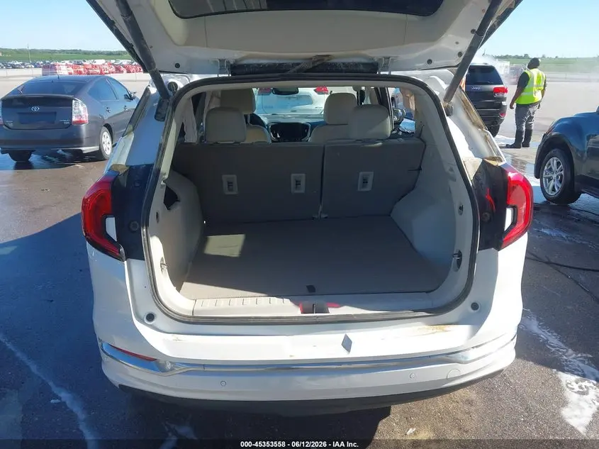 2023 GMC TERRAIN AWD DENALI