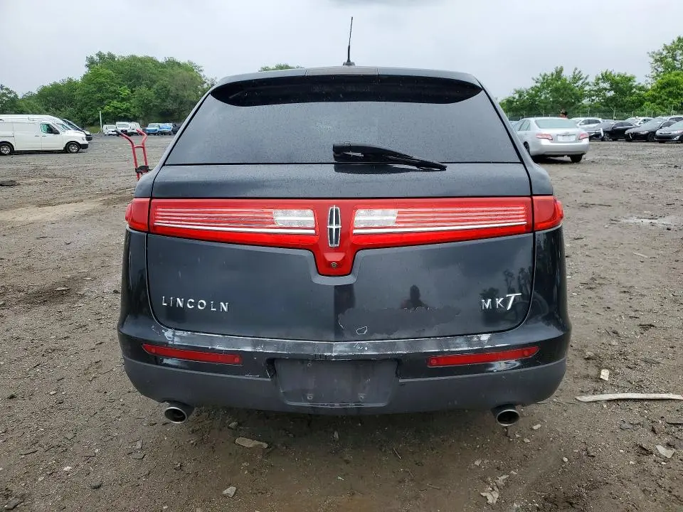 2014 LINCOLN MKT   
