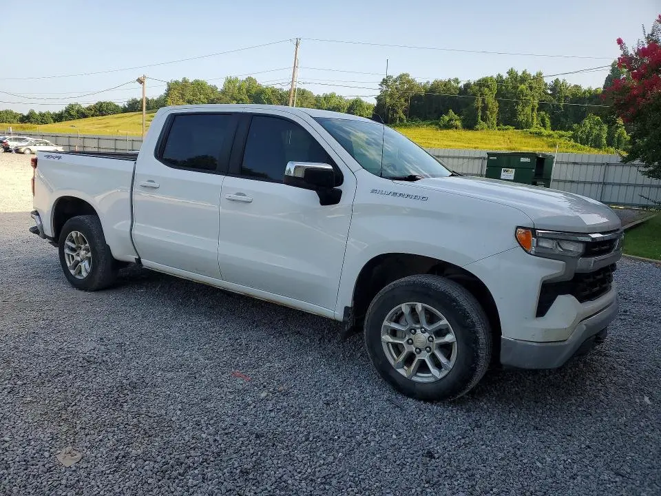 2023 CHEVROLET SILVERADO K1500 LT  
