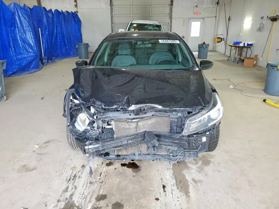 2017 KIA FORTE LX  