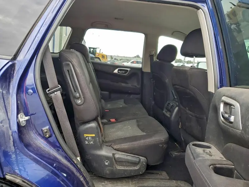 2017 NISSAN PATHFINDER S  