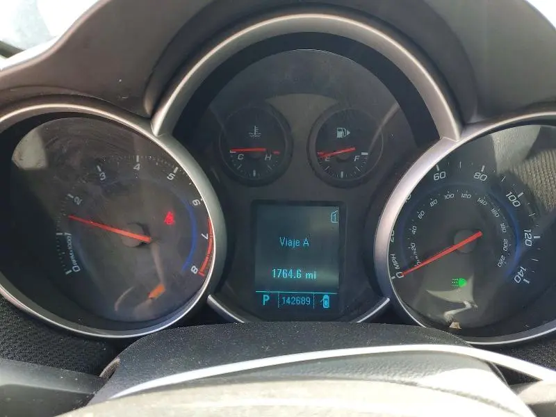 2011 CHEVROLET CRUZE LT  
