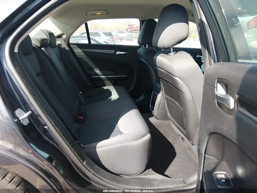 2019 CHRYSLER 300 TOURING