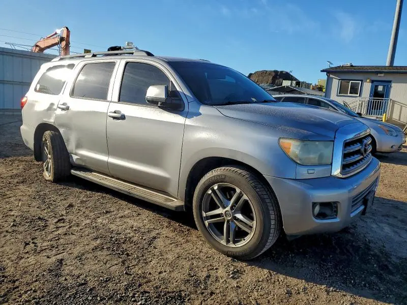 2013 TOYOTA SEQUOIA SR5  