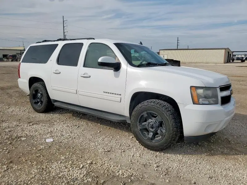 2011 CHEVROLET SUBURBAN C1500 LT  