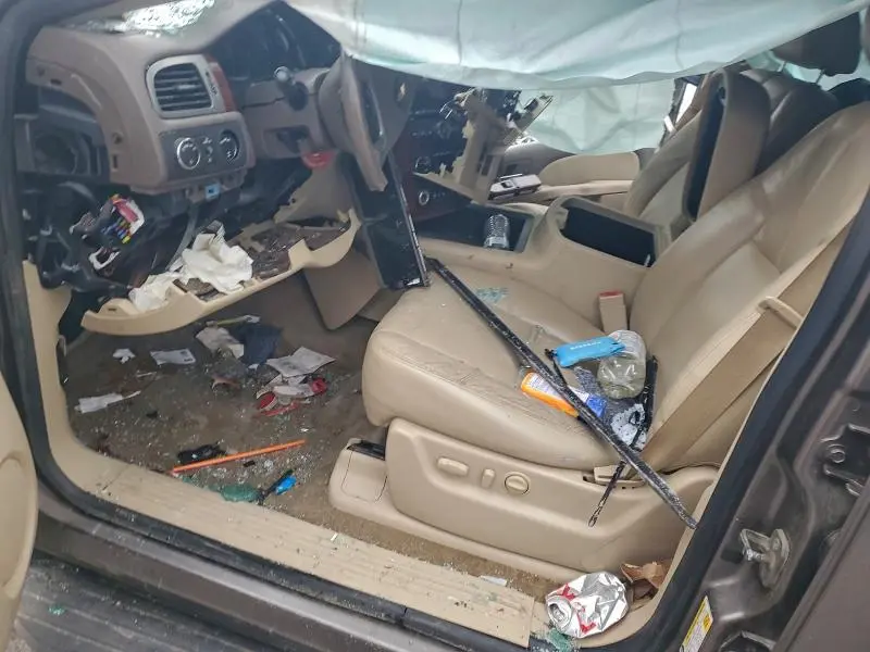 2012 CHEVROLET SUBURBAN K1500 LT  