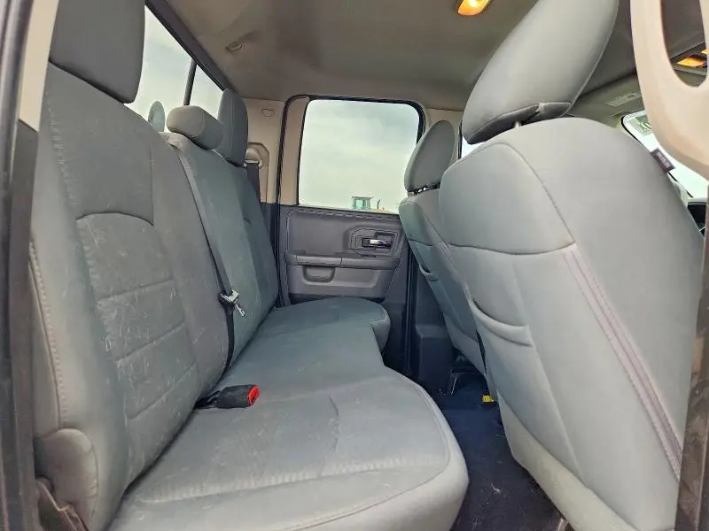 2013 RAM 1500 SLT  