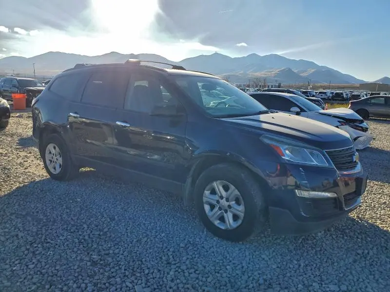 2016 CHEVROLET TRAVERSE LS  