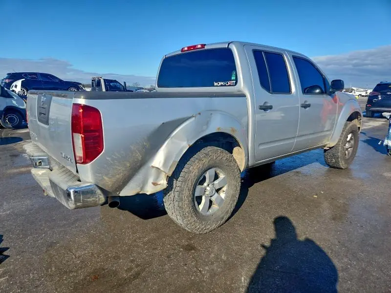 2011 NISSAN FRONTIER S  
