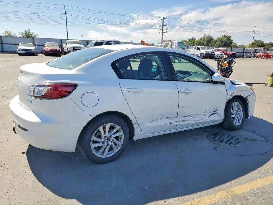 2013 MAZDA 3 I  