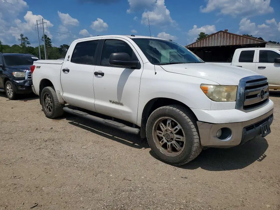 2013 TOYOTA TUNDRA CREWMAX SR5  