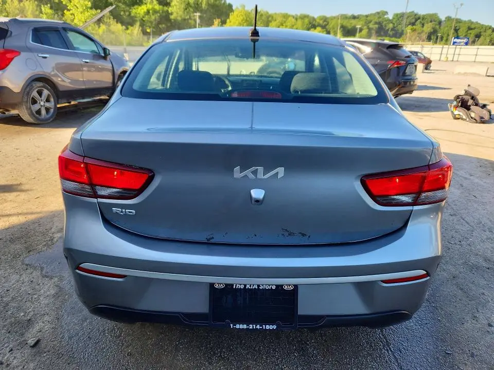 2022 KIA RIO S  