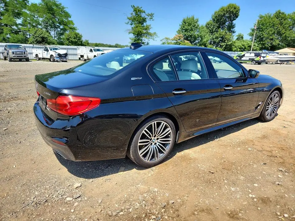 2018 BMW 530XE   