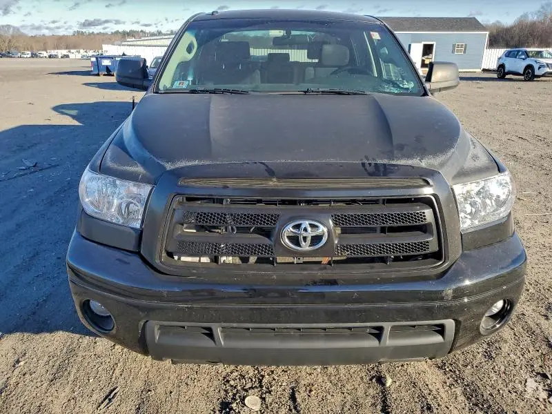 2011 TOYOTA TUNDRA CREWMAX SR5  