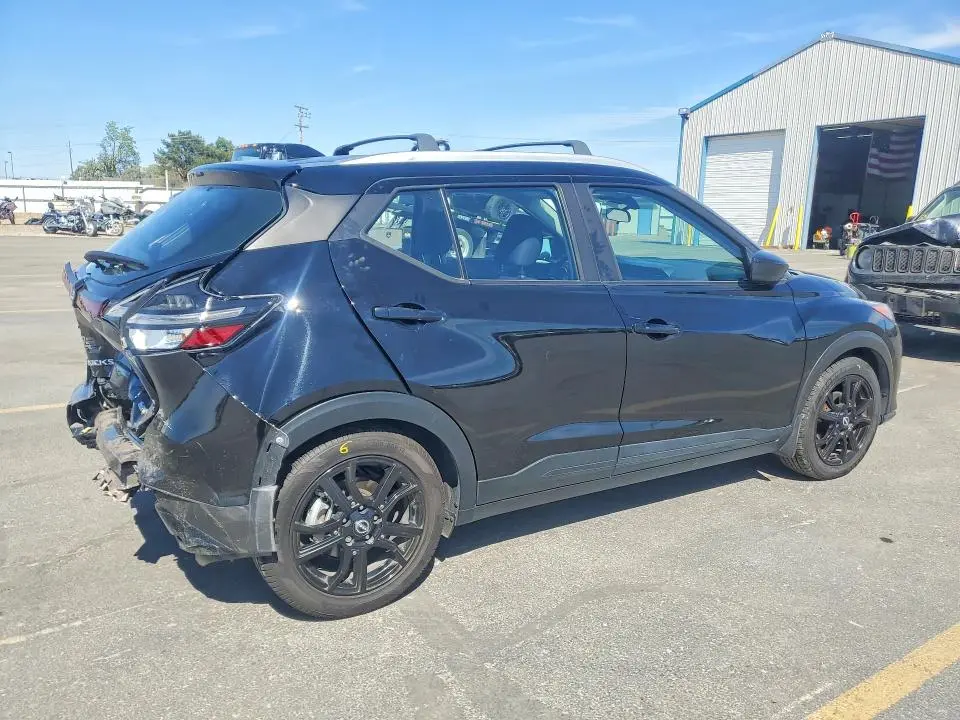 2023 NISSAN KICKS   