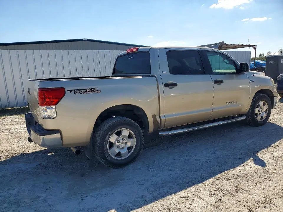 2010 TOYOTA TUNDRA CREWMAX SR5  