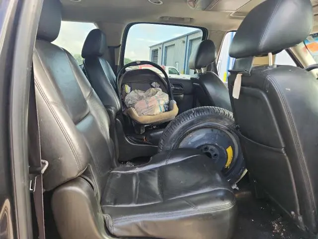 2011 CHEVROLET SUBURBAN K1500 LTZ  