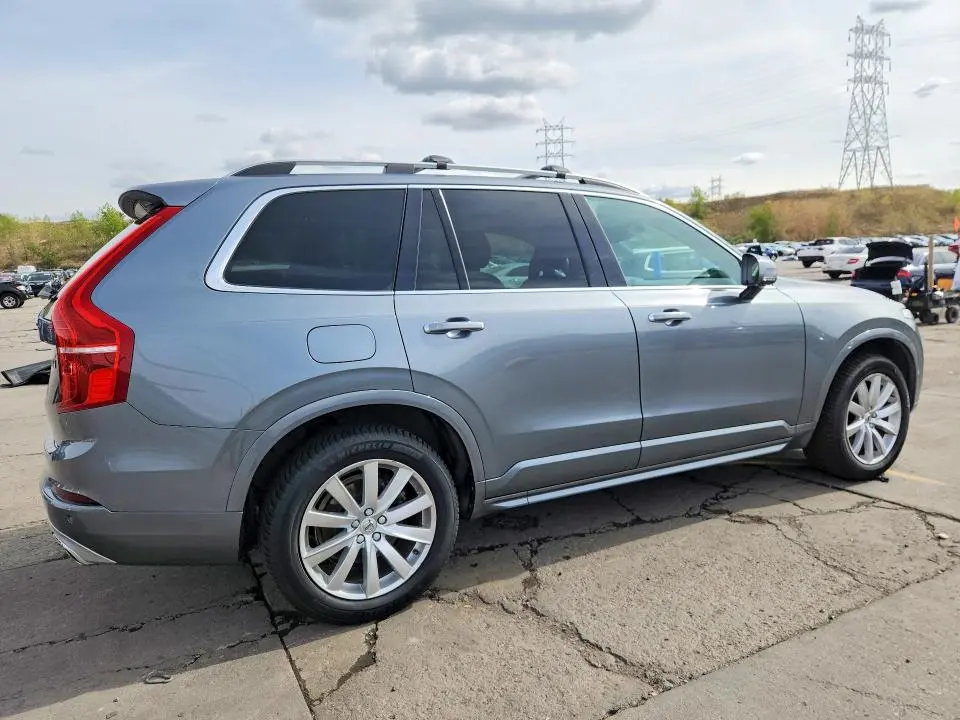 2016 VOLVO XC90 T6  