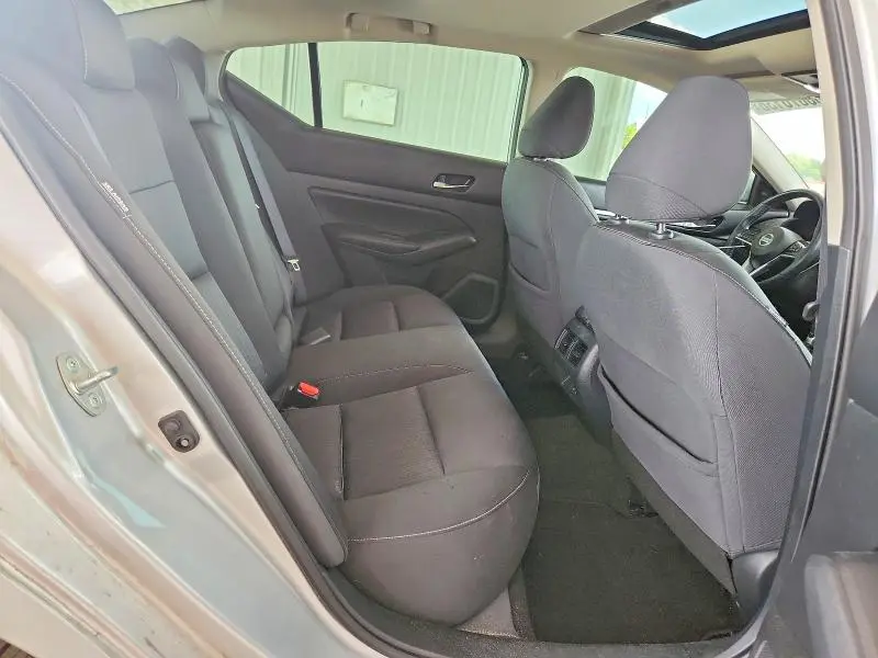 2019 NISSAN ALTIMA SV  