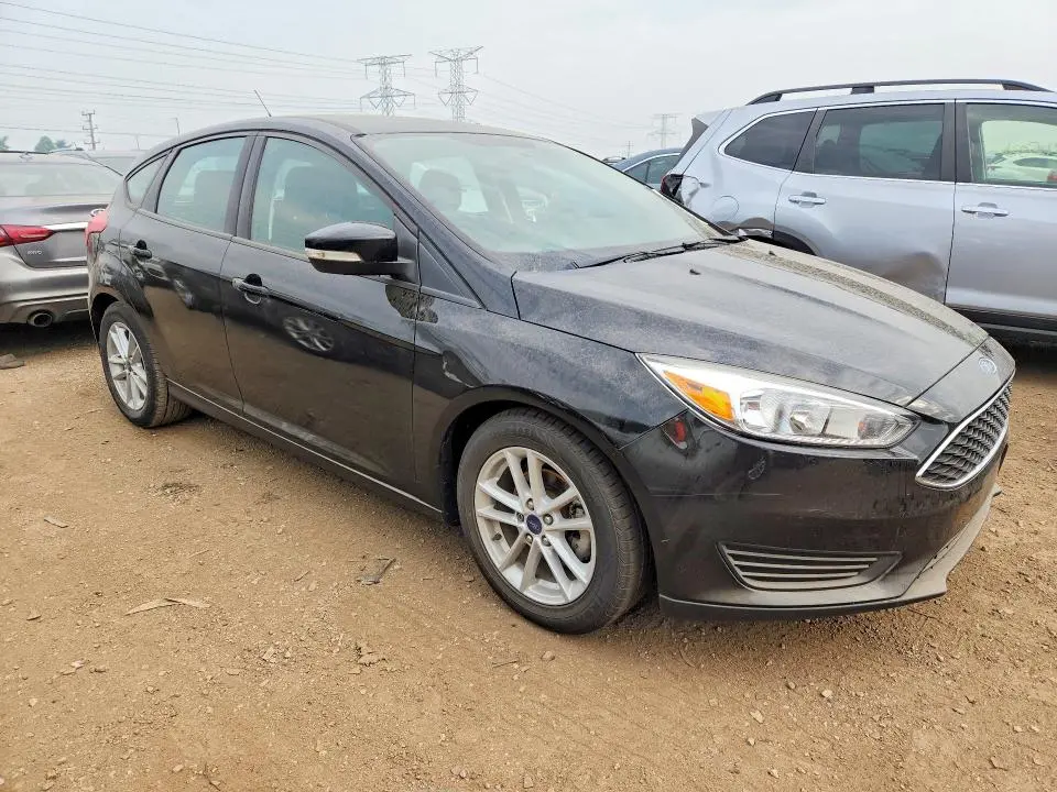2017 FORD FOCUS SE  