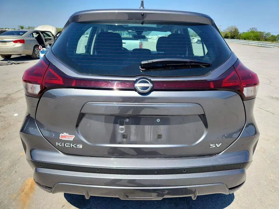 2023 NISSAN KICKS SV  