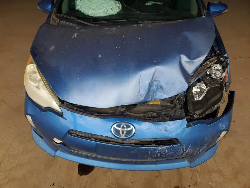 2013 TOYOTA PRIUS C TWO  