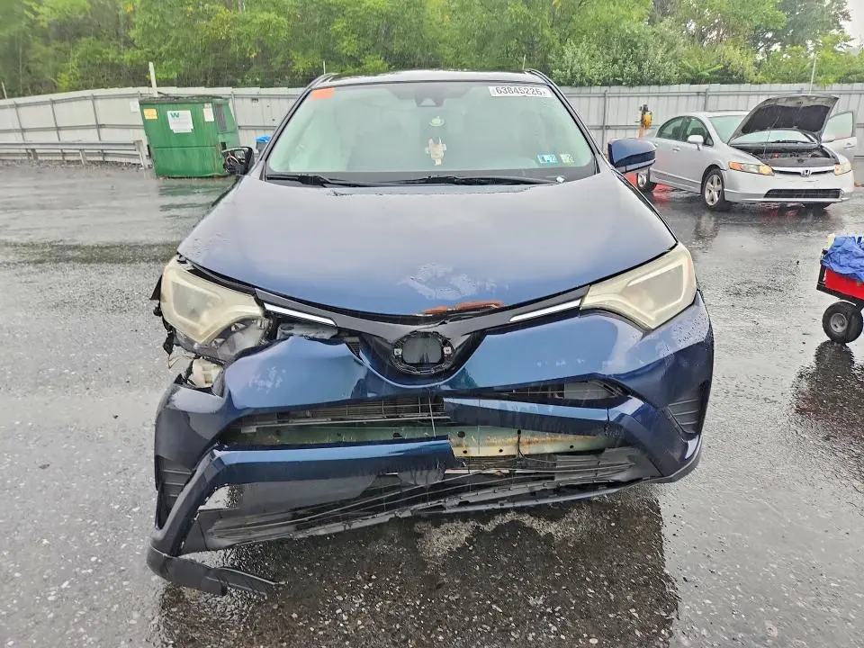 2017 TOYOTA RAV4 LE  