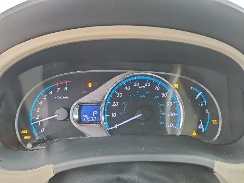 2012 TOYOTA SIENNA XLE  