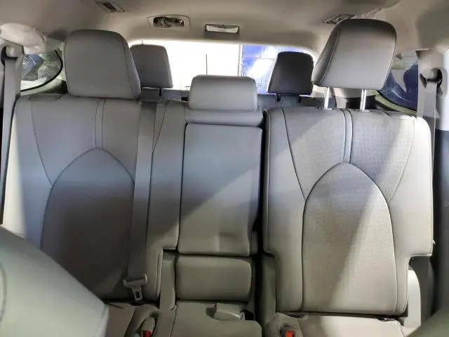 2020 TOYOTA HIGHLANDER LIMITED  