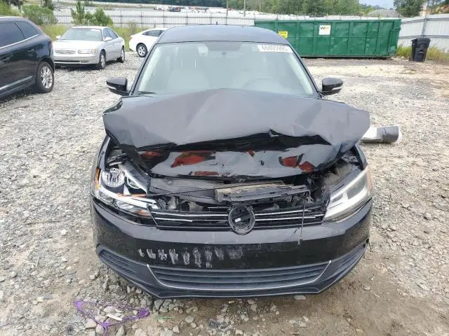 2013 VOLKSWAGEN JETTA SE  