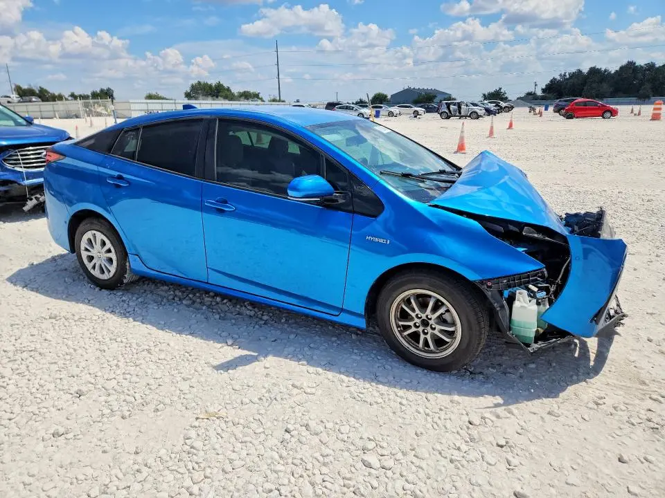 2020 TOYOTA PRIUS LE  