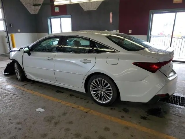 2019 TOYOTA AVALON XLE