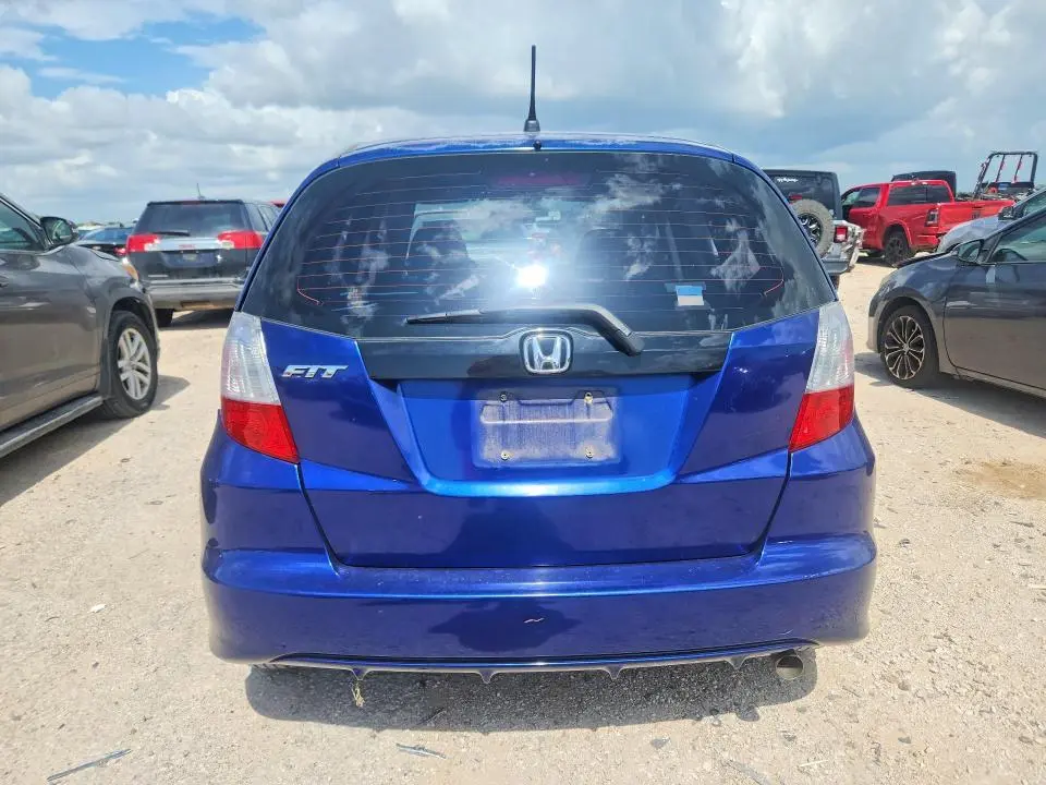 2012 HONDA FIT   