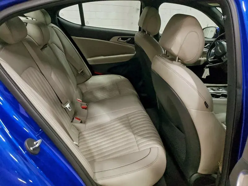 2022 GENESIS G70 BASE  