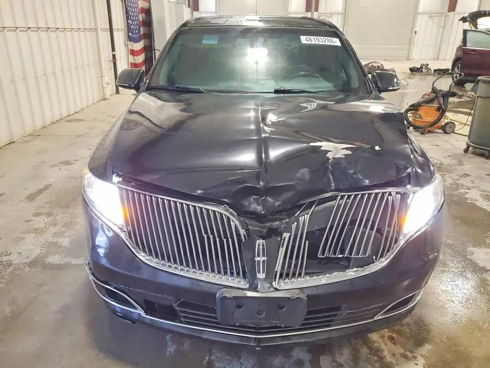 2015 LINCOLN MKT   