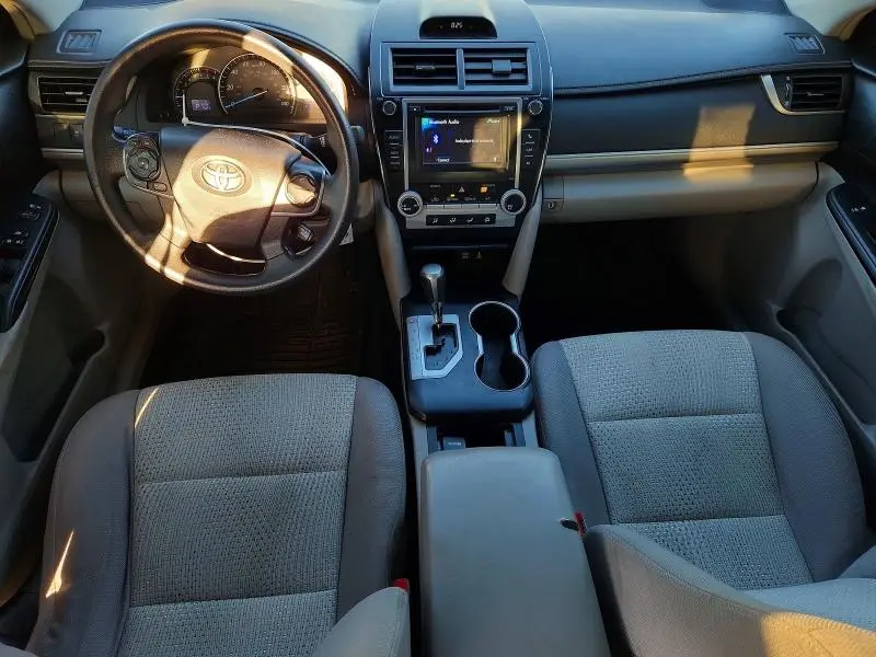 2013 TOYOTA CAMRY LE  