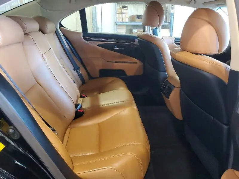 2014 LEXUS LS 460  