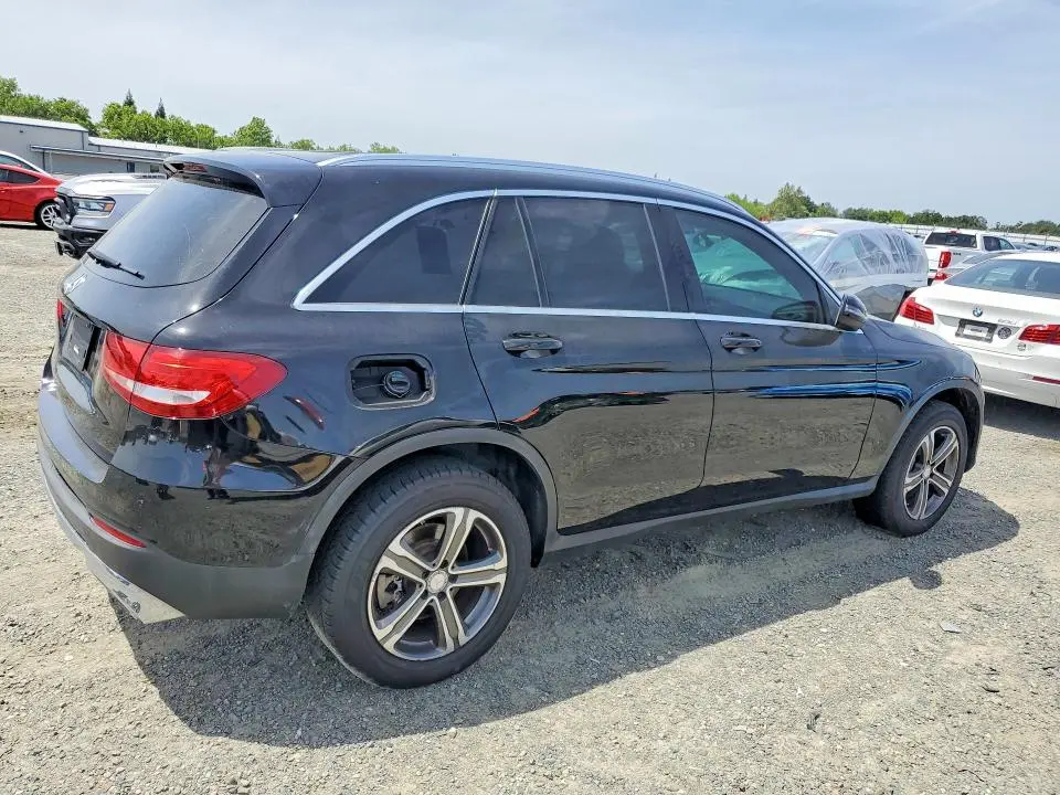 2016 MERCEDES-BENZ GLC 300  